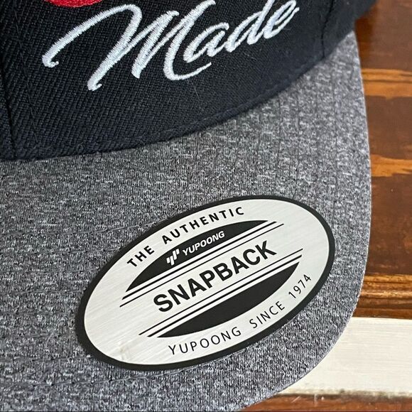 NWT Victory Made Patriot SnapBack Cap Hat Red White Blue and Black - Picture 3 of 9